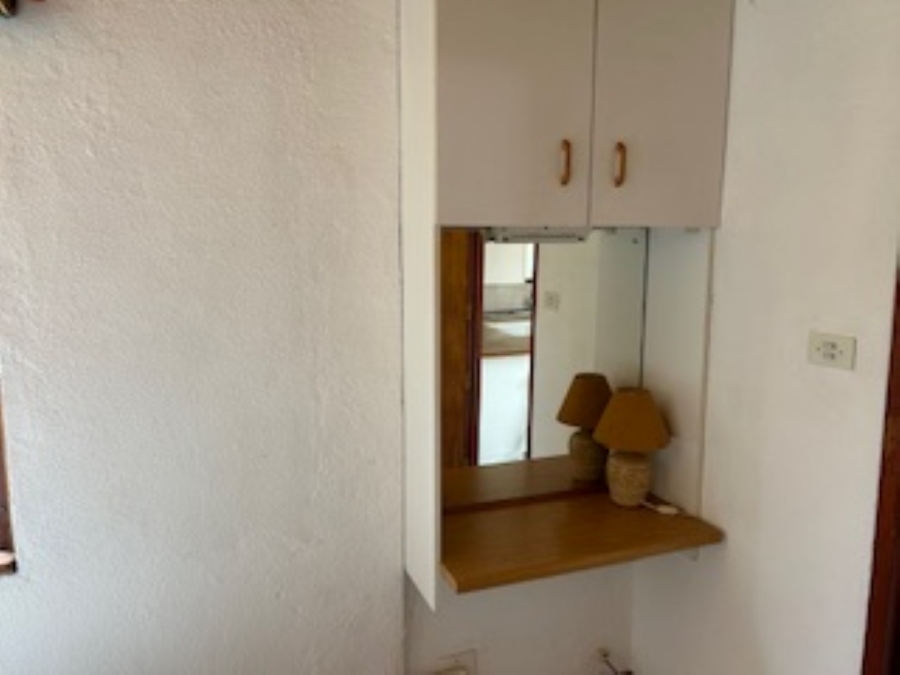 To Let 1 Bedroom Property for Rent in Bloubergrant Western Cape